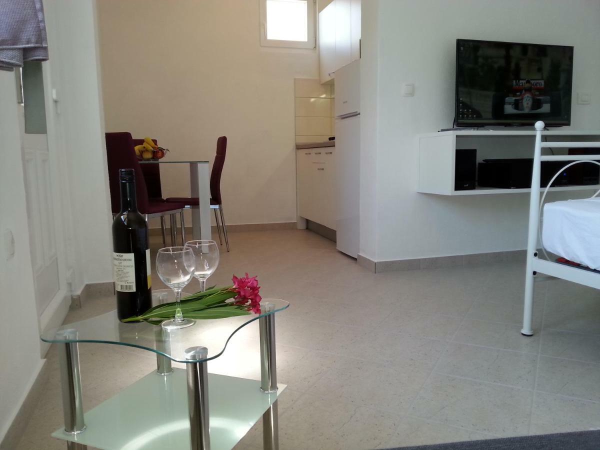 Studio Apartment Luce Marina Exterior foto